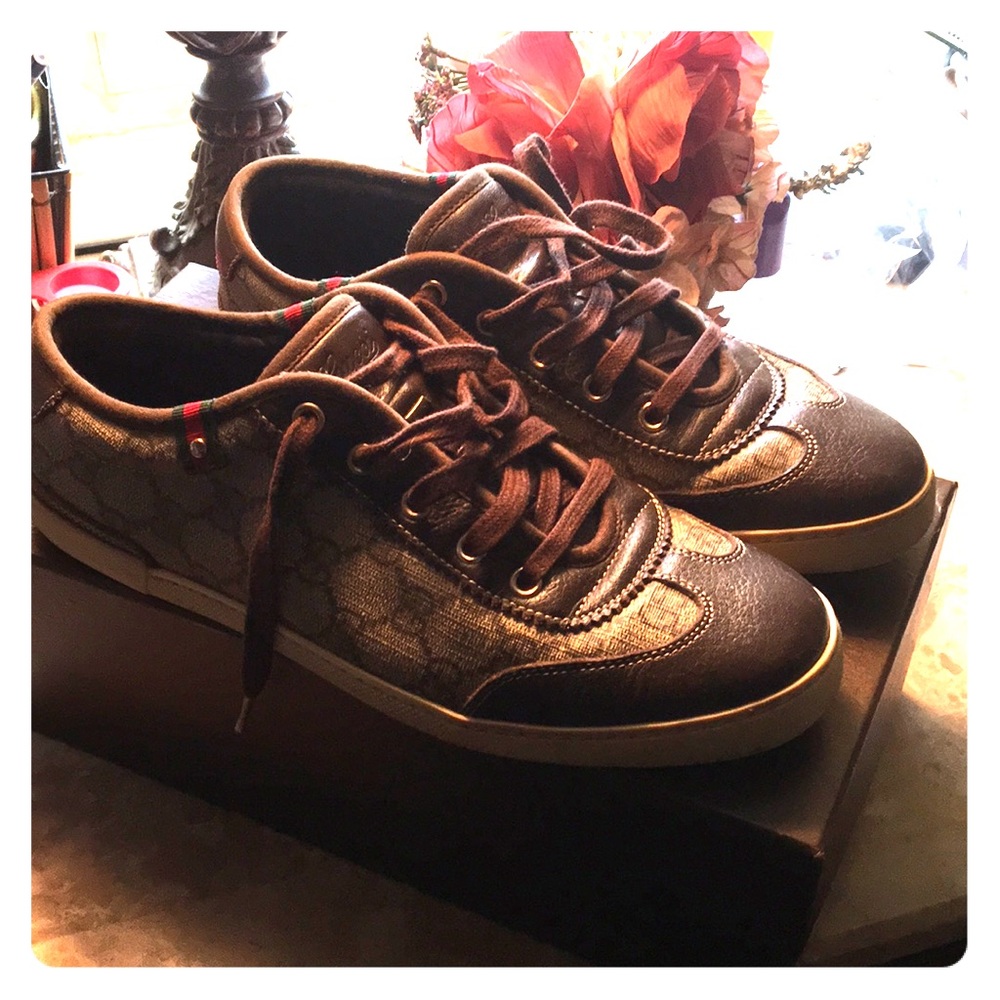 Authentic Gucci GG Canvas Sneakers - Women’s 8.5